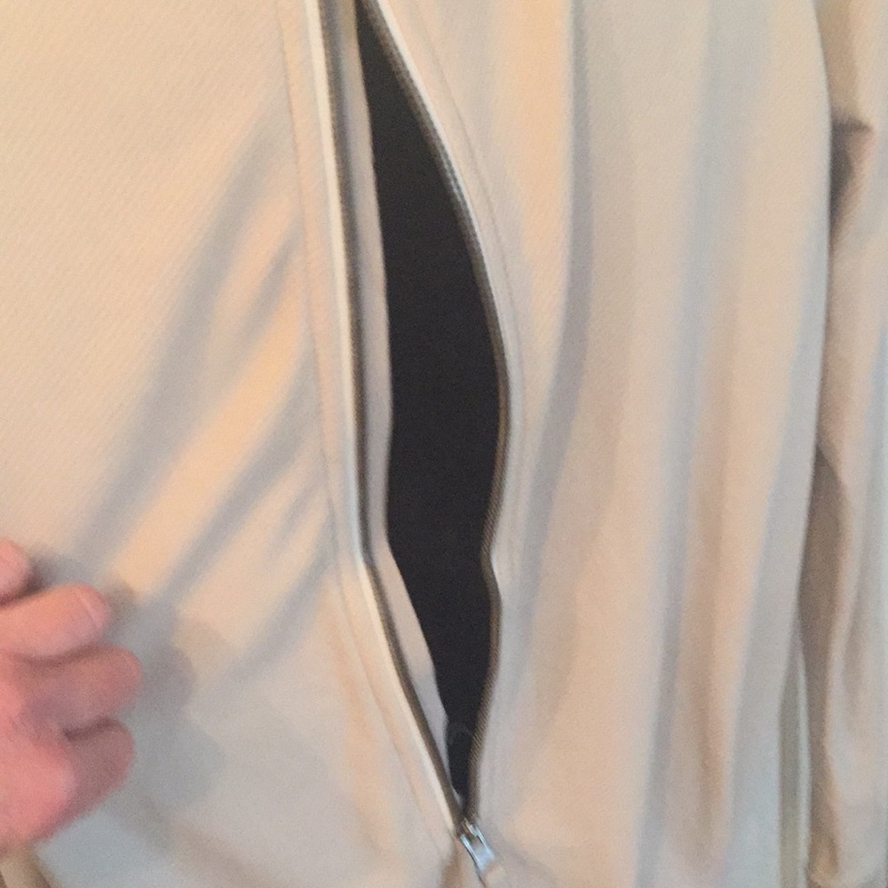 Lululemon jacket - Picture 7 of 14